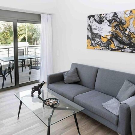 Design Apartment With Swimming Pool Near The Beach Atina Dış mekan fotoğraf